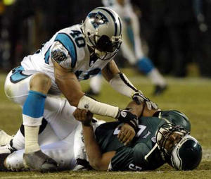 Coop Sacking McNabb vs Eagles 1 18 04 3.jpg