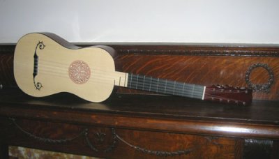 baroque_guitar.jpg