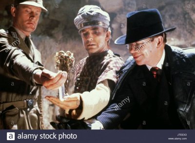 wolf-kahler-paul-freeman-ronald-lacey-raiders-of-the-lost-ark-indiana-JTEEX3.jpg